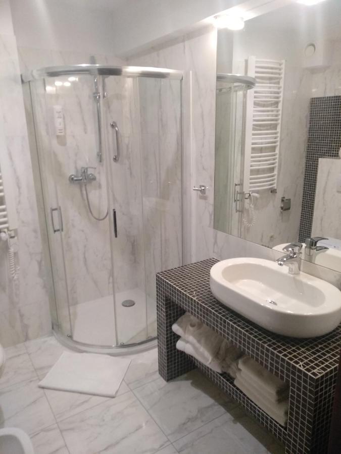 Hotel Prezydencki 4-Star Ряшів Екстер'єр фото