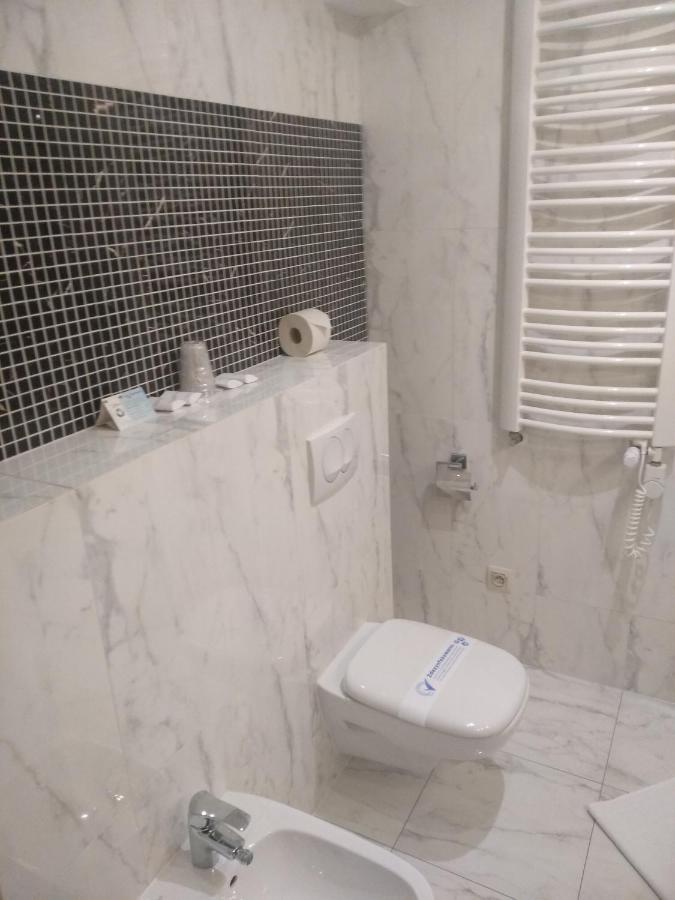 Hotel Prezydencki 4-Star Ряшів Екстер'єр фото