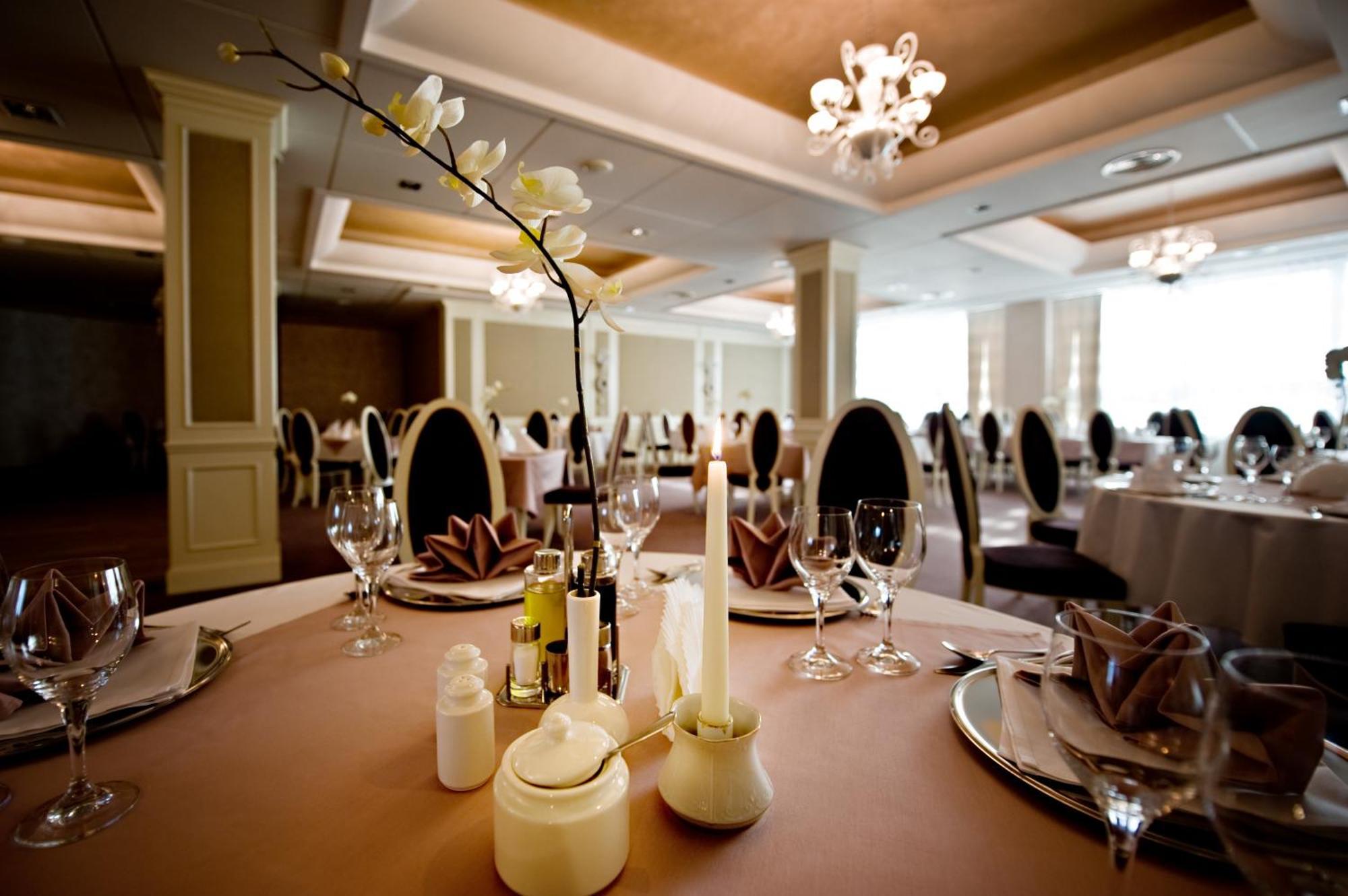 Hotel Prezydencki 4-Star Ряшів Екстер'єр фото